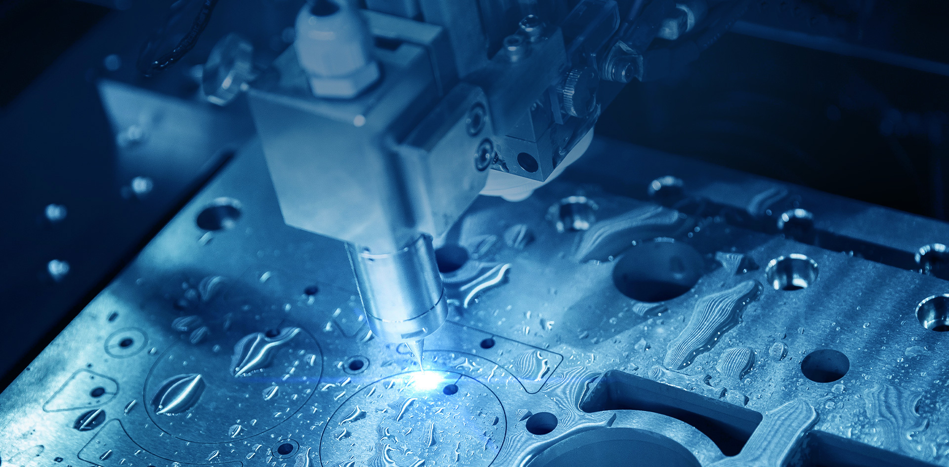 支持从外观到功能和性能的全流程体育盘口知识，并可按需求开发模具